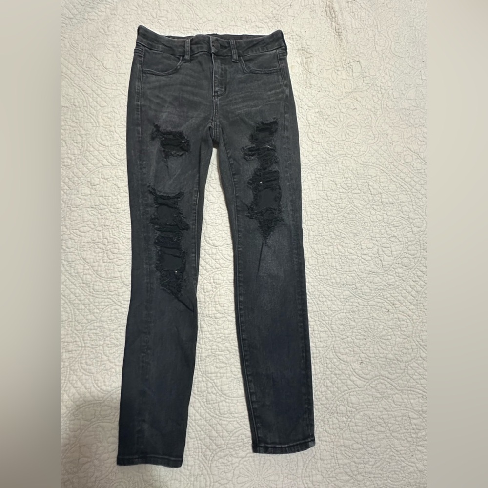 American Eagle Low Rise Ripped Skinny Jeggings